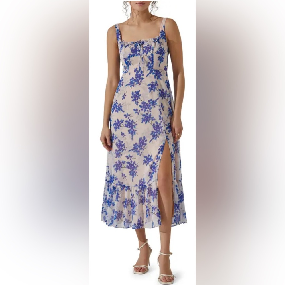 Astr the label  Floral Blue and Cream Dress